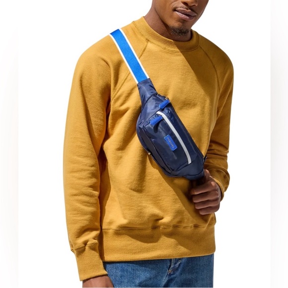 New Paravel Fold Up Belt Bag Blue Packable - Picture 6 of 8